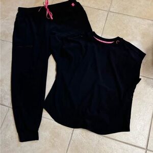 Med Couture Black and Pink Women's Set